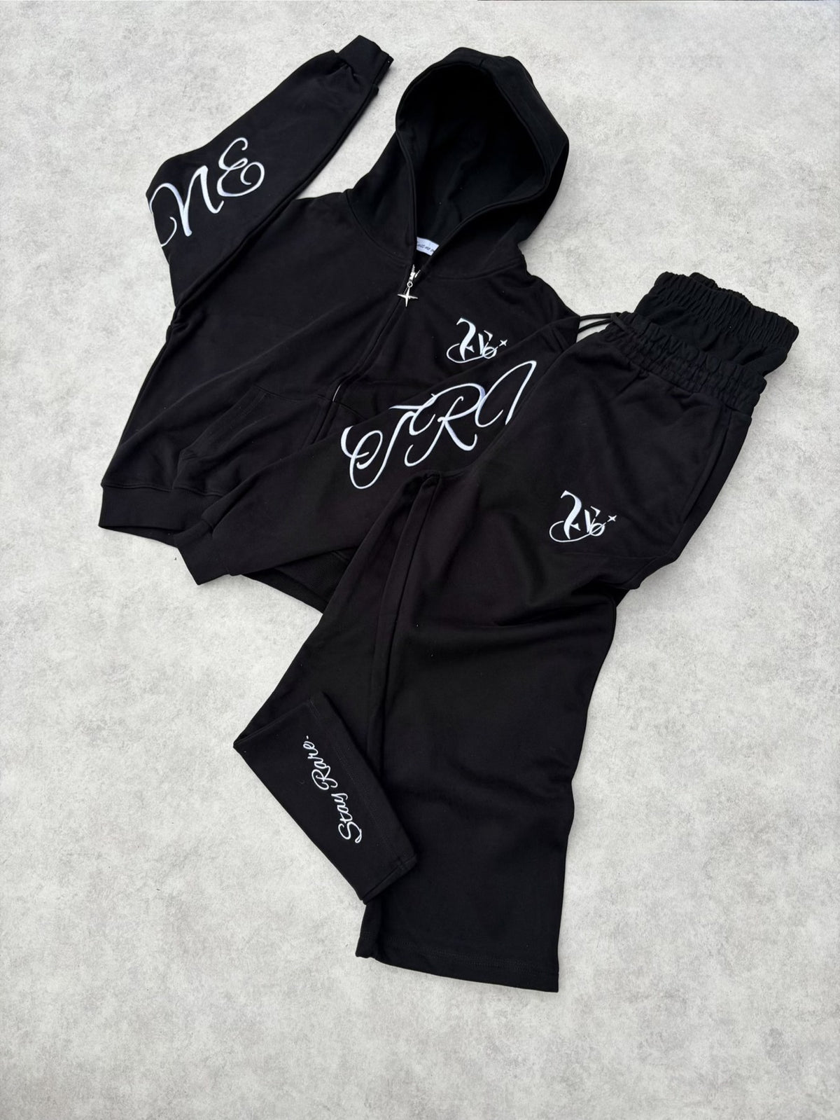 EMBROIDERED TRACKSUIT "BLACK"